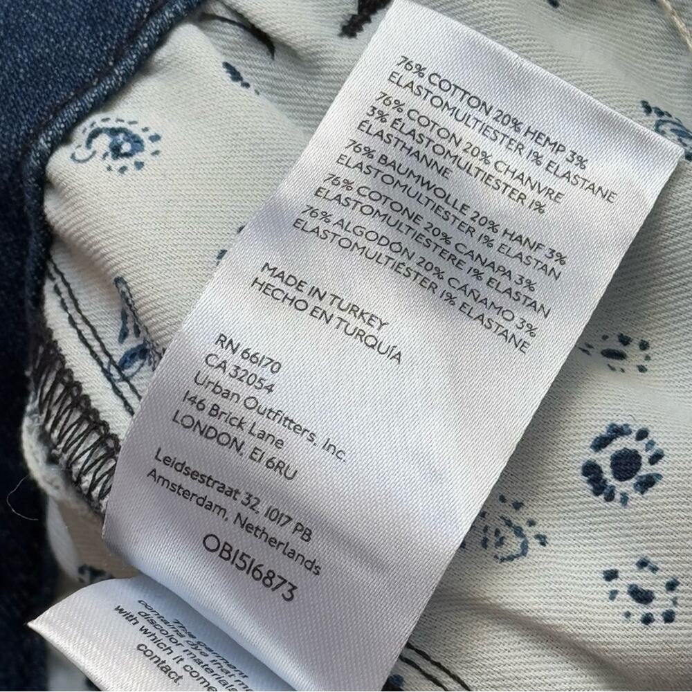 Pilcro Anthropologie Polished Mid Rise Blue Dark Wash Full Length Bootcut Jeans - Picture 15 of 15